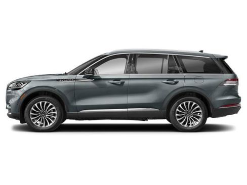 Used 2023 Lincoln Aviator AWD image 3
