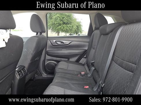 Used 2018 Nissan Rogue SV FWD image 6