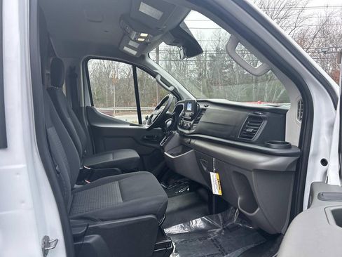 Used 2024 Ford Transit 250 Low Roof w/ Exterior Upgrade Package image 19
