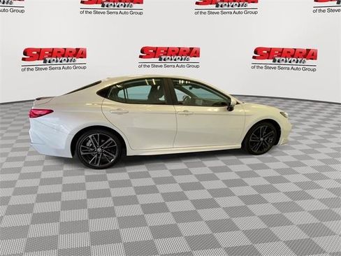 Used 2025 Toyota Camry XSE image 8