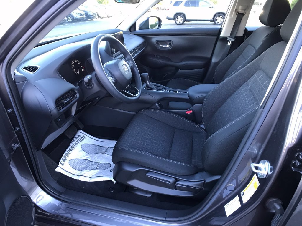 Used 2024 Honda HR-V LX image 4