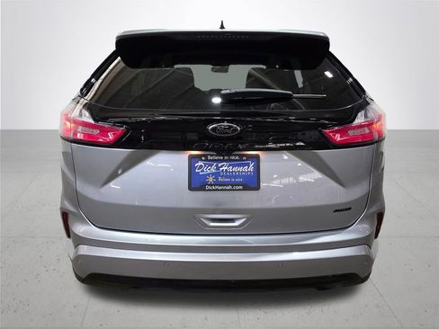 Used 2024 Ford Edge SE w/ Black Appearance Package AWD/4WD image 10