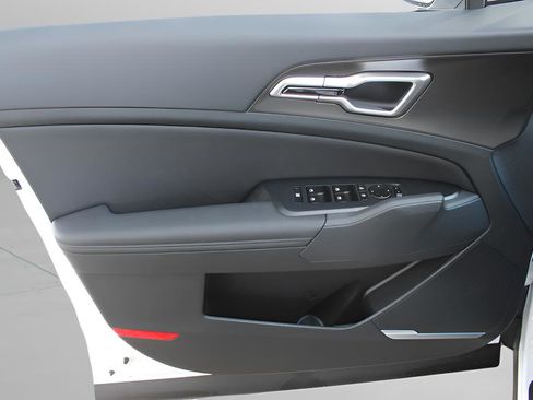 New 2026 Kia Sportage EX w/ EX Panorama Roof Package image 38