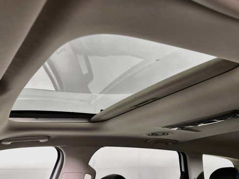 Used 2020 Kia Telluride S w/ S 8 Passenger Seating Package FWD image 25