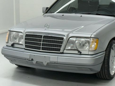 Used 1995 Mercedes-Benz E 320 Coupe image 9