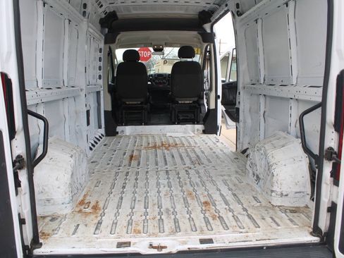 Used 2018 RAM ProMaster 2500 FWD image 6