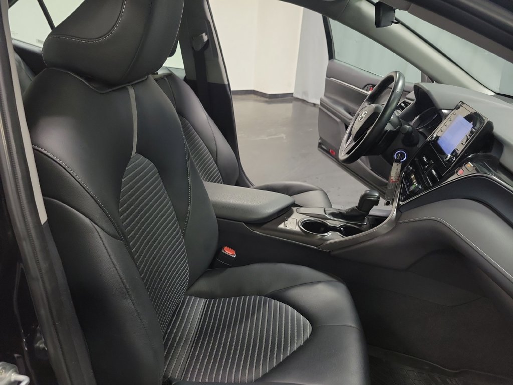 Used 2024 Toyota Camry SE FWD image 31