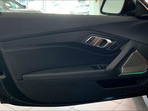 Used 2025 BMW Z4 M40i w/ Edition image 10