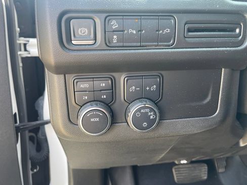 Used 2021 Chevrolet Tahoe Z71 AWD/4WD image 11