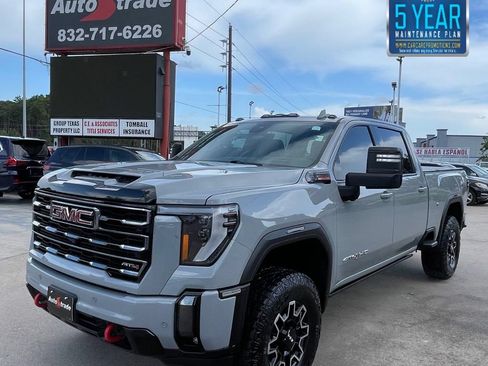 Used 2024 GMC Sierra 2500 AT4 w/ AT4 Premium Plus Package AWD/4WD image 1