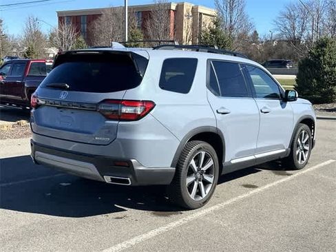 Used 2023 Honda Pilot Touring image 25