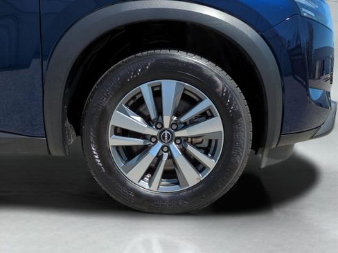 Certified 2025 Nissan Pathfinder SL AWD/4WD image 12