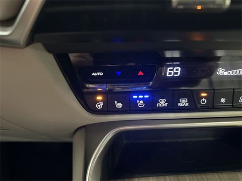 Certified 2024 MAZDA CX-90 3.3 Turbo w/ Premium Plus Pkg image 33