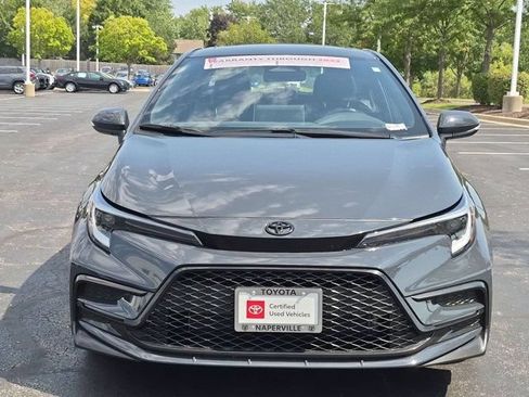 Certified 2025 Toyota Corolla SE w/ SE Premium Package FWD image 5