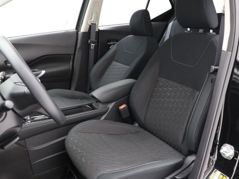 Used 2024 Nissan Kicks SV image 15