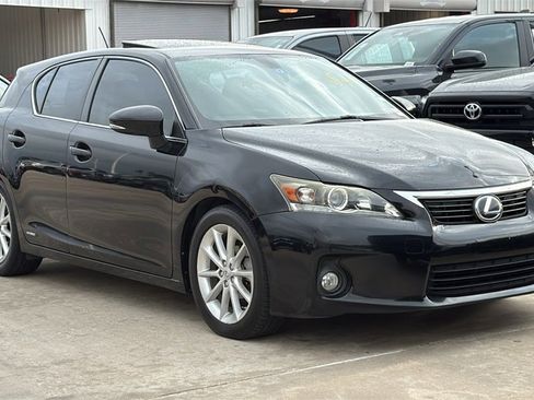 Used 2012 Lexus CT 200h Premium image 2