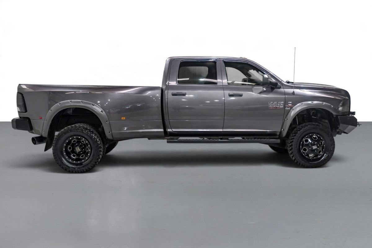 Used 2015 RAM 3500 Tradesman w/ Chrome Appearance Group AWD/4WD image 5