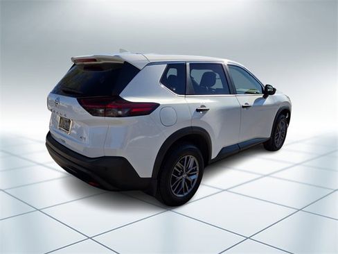 Used 2021 Nissan Rogue S image 4