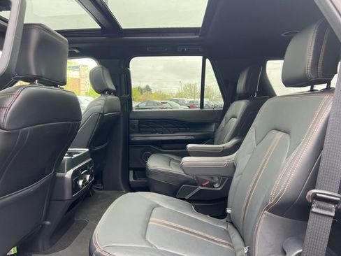Used 2023 Ford Expedition Platinum AWD/4WD image 19