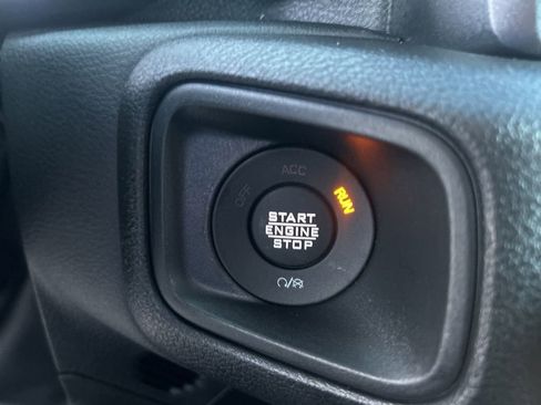 New 2026 Jeep Gladiator Sport AWD/4WD image 40