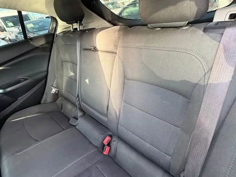 Used 2017 Chevrolet Cruze LT image 8