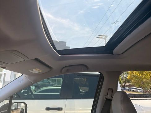 Used 2017 Honda Pilot EX-L image 8