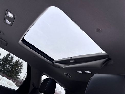 Used 2021 Buick Enclave Avenir w/ Trailering Package, 5000 lbs. image 12