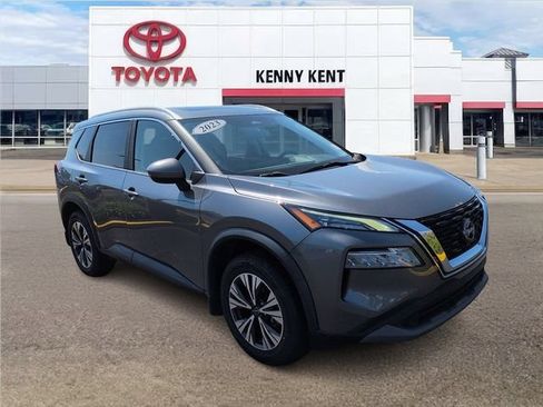 Used 2023 Nissan Rogue SV w/ SV Premium B Package FWD image 1