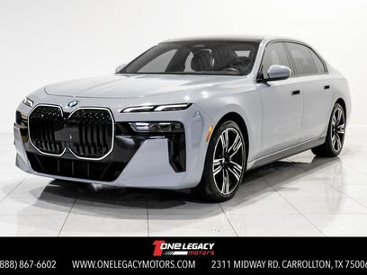 Used 2024 BMW 760i xDrive w/ Premium Package 2