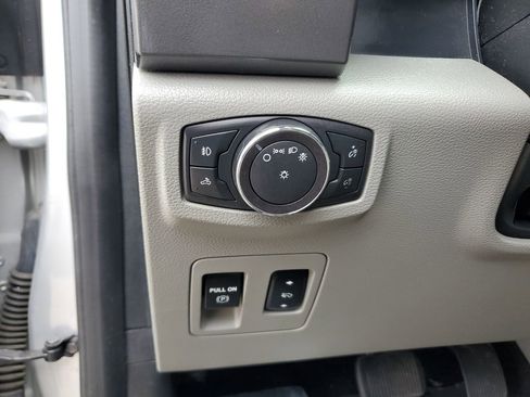 Used 2018 Ford F150 XLT w/ Equipment Group 302A Luxury image 15