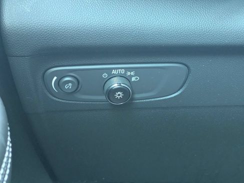 Used 2023 Buick Envision Essence w/ Sport Touring Package AWD/4WD image 27