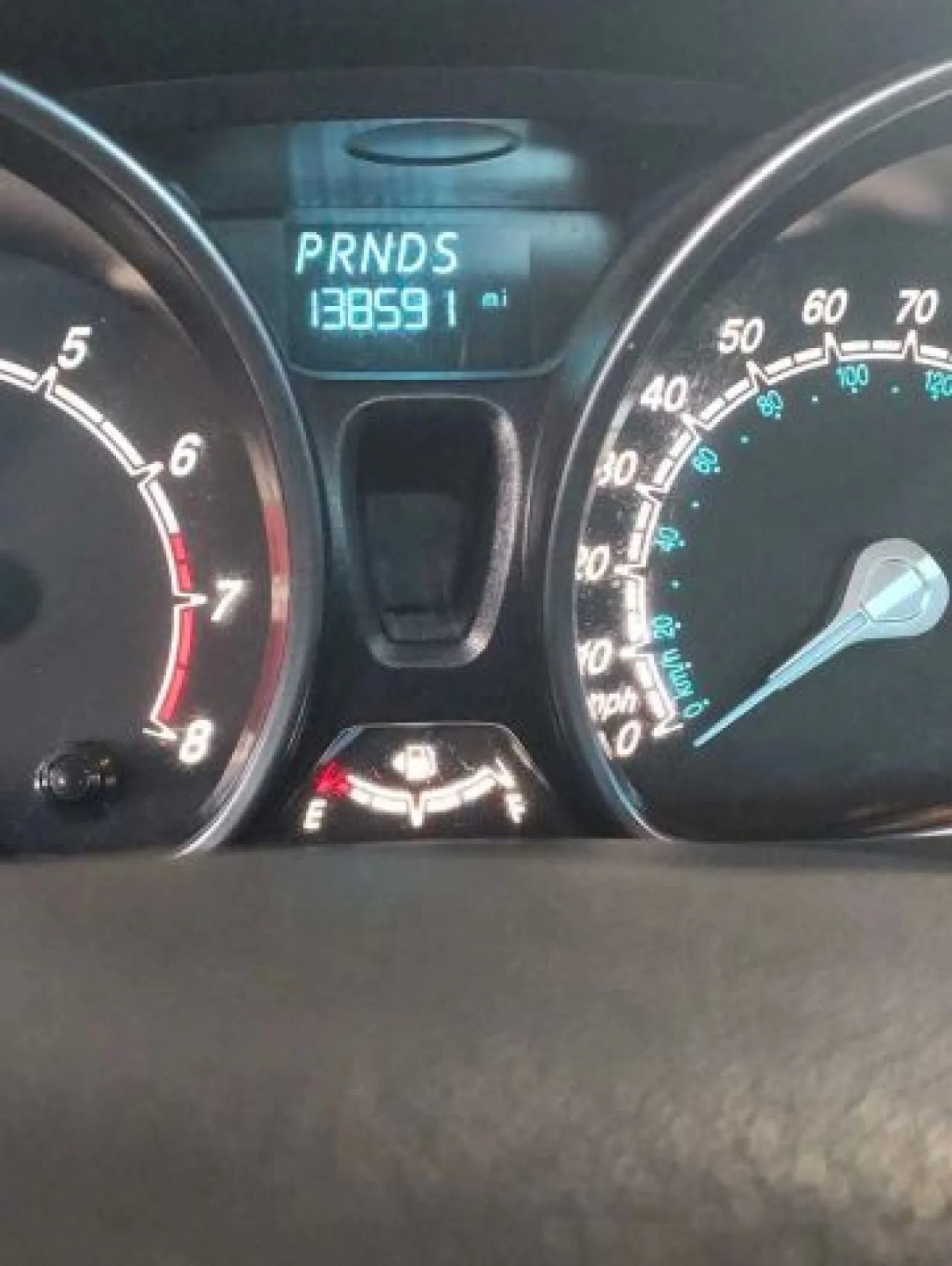 Used 2015 Ford Fiesta SE w/ Comfort Package FWD image 8