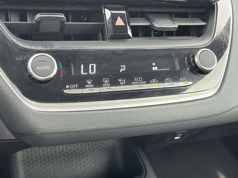 Used 2023 Toyota Corolla LE FWD image 18
