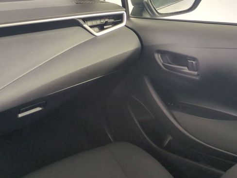 Used 2023 Toyota Corolla LE image 18