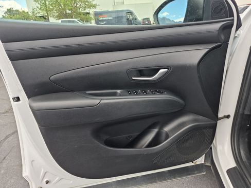 Certified 2025 Hyundai Tucson SEL AWD/4WD image 15