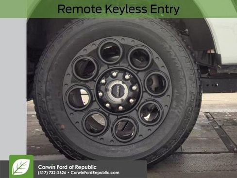 Used 2025 Ford F350 Lariat w/ Black Appearance Package image 10