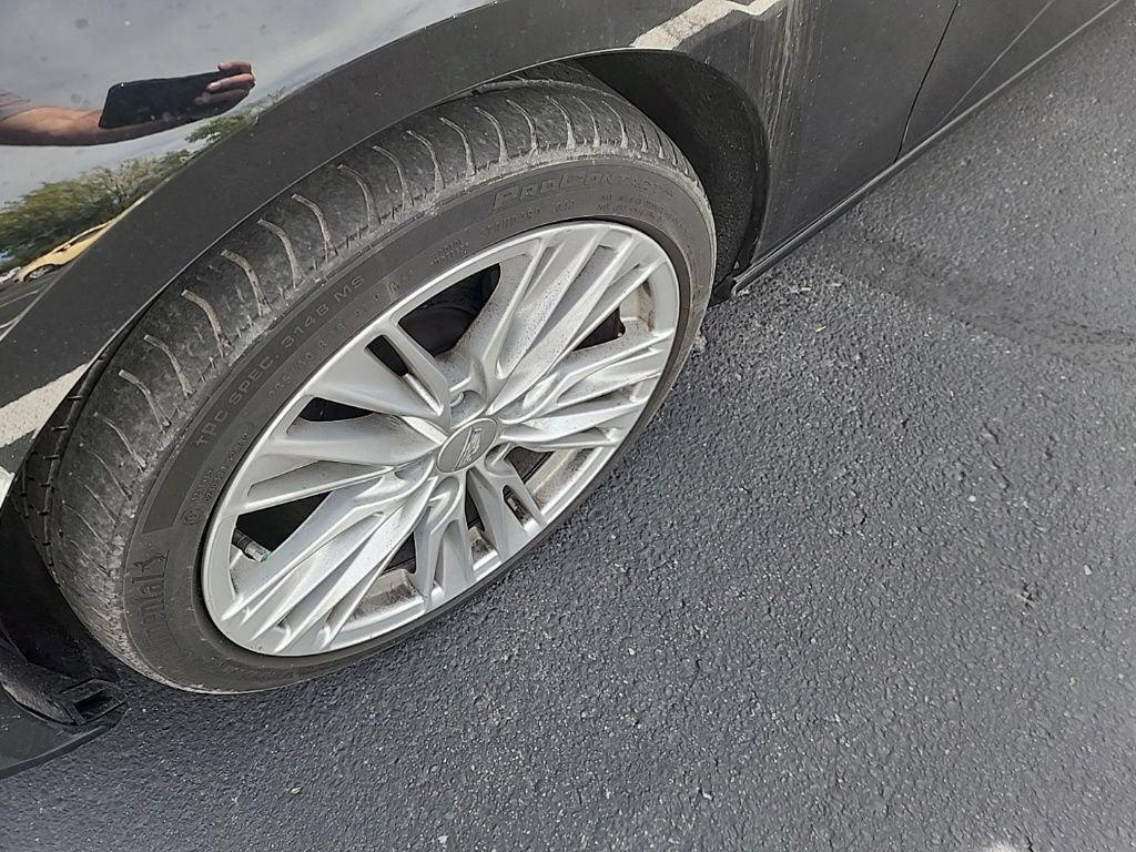 Used 2020 Cadillac CT4 Premium Luxury RWD image 10