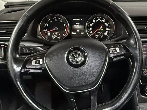 Used 2017 Volkswagen Passat 1.8T SE FWD image 12