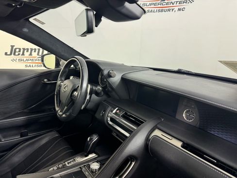 Used 2018 Lexus LC 500h w/ Touring Package image 28