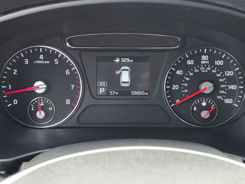 Used 2019 Kia Sorento FWD V6 image 10