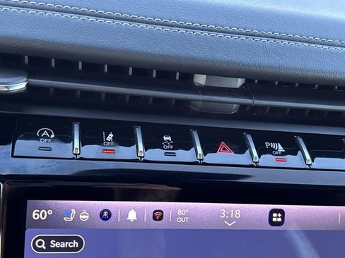 Used 2024 Jeep Grand Cherokee Overland image 32