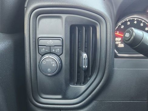 Used 2023 Chevrolet Silverado 1500 Custom image 24