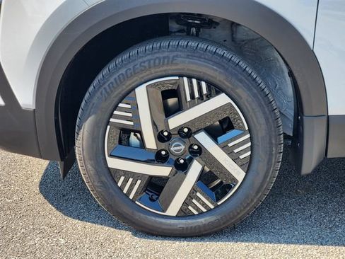 New 2026 Nissan Kicks SV image 7