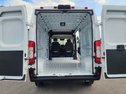 Used 2025 RAM ProMaster 2500 w/ Convenience Group FWD image 22