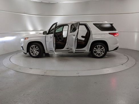 Used 2018 Chevrolet Traverse High Country image 12