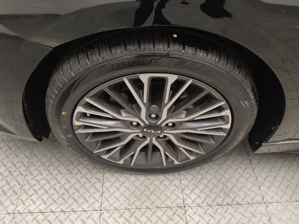 Used 2023 Kia Forte GT-Line w/ GT-Line Premium Package FWD image 31