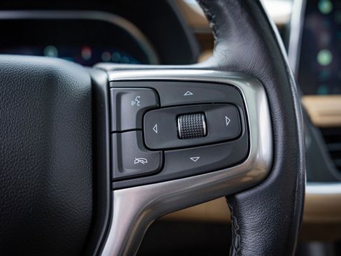 Used 2022 Chevrolet Tahoe Premier AWD/4WD image 17