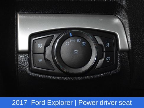 Used 2017 Ford Explorer XLT image 8