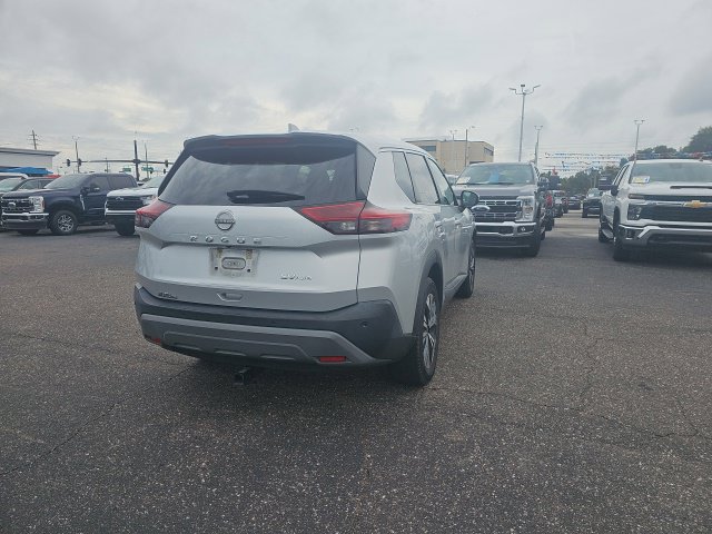 Used 2022 Nissan Rogue SV AWD/4WD image 4