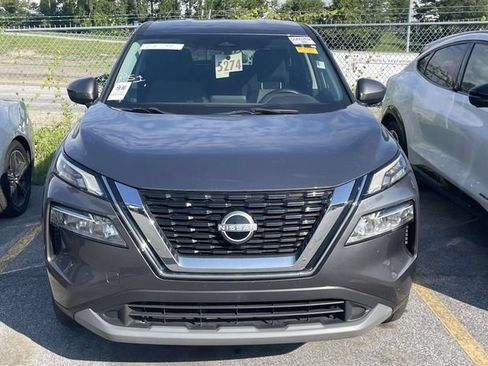 Used 2023 Nissan Rogue SV FWD image 5